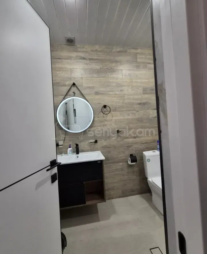 2 Սենյականոց Բնակարան Նորակառույցում, 67քմ, 2/9 հարկ, Դիզայներական Վերանորոգված, Կահավորված