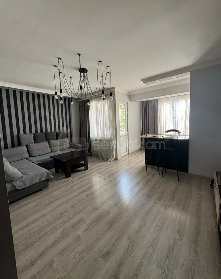 3 Սենյականոց Բնակարան, 72քմ, 3/9 հարկ, Կապիտալ Վերանորոգված