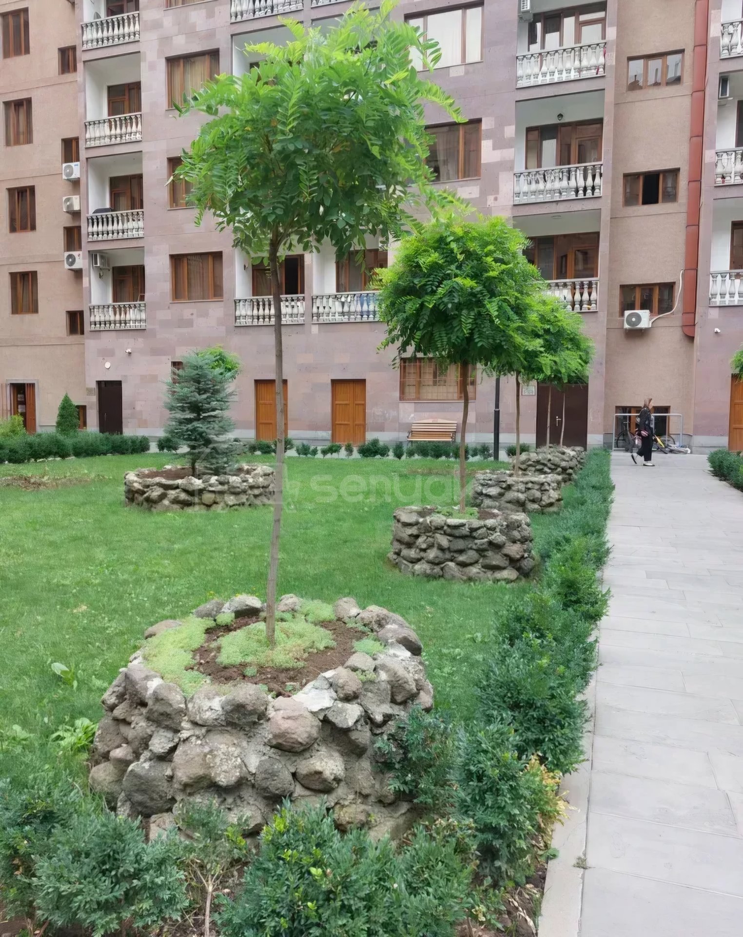 2 Սենյականոց Բնակարան Նորակառույցում, 46քմ, 3/8 հարկ, Դիզայներական Վերանորոգված, Կահավորված