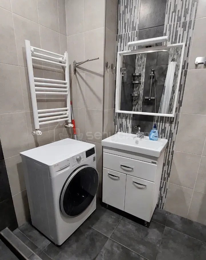 2 Սենյականոց Բնակարան Նորակառույցում, 46քմ, 3/8 հարկ, Դիզայներական Վերանորոգված, Կահավորված