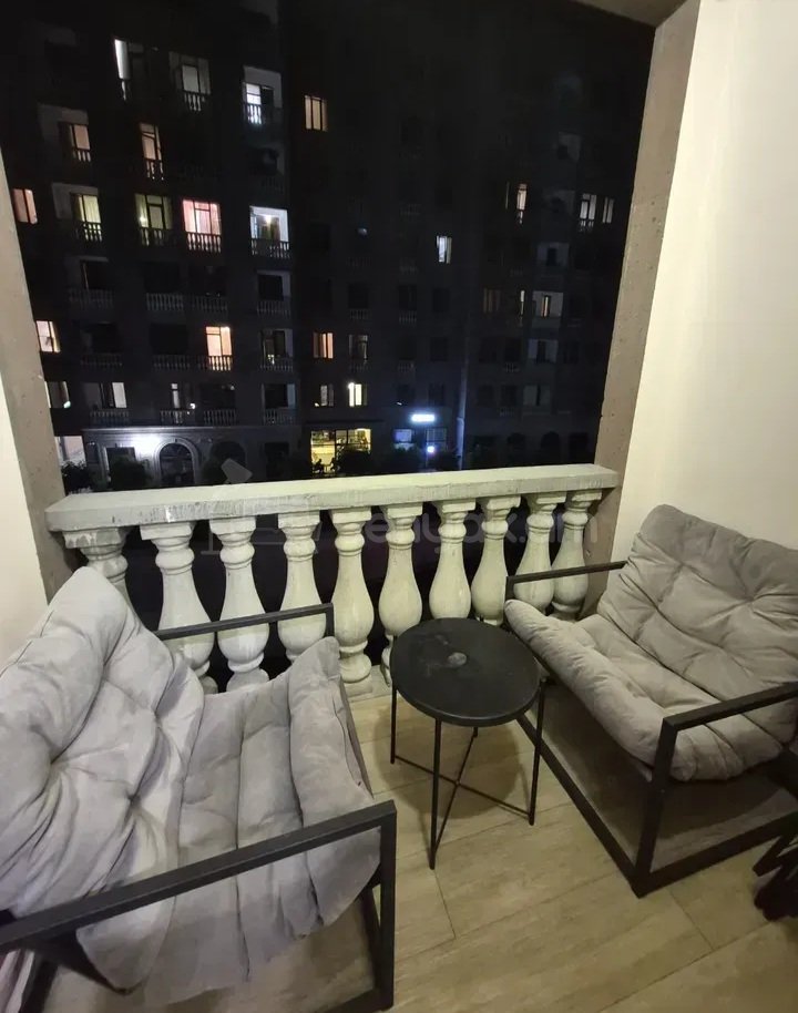 2 Սենյականոց Բնակարան Նորակառույցում, 46քմ, 3/8 հարկ, Դիզայներական Վերանորոգված, Կահավորված