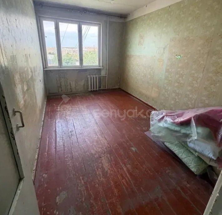 3 Սենյականոց Բնակարան, 77քմ, 5/5 հարկ, Պետական Վիճակում