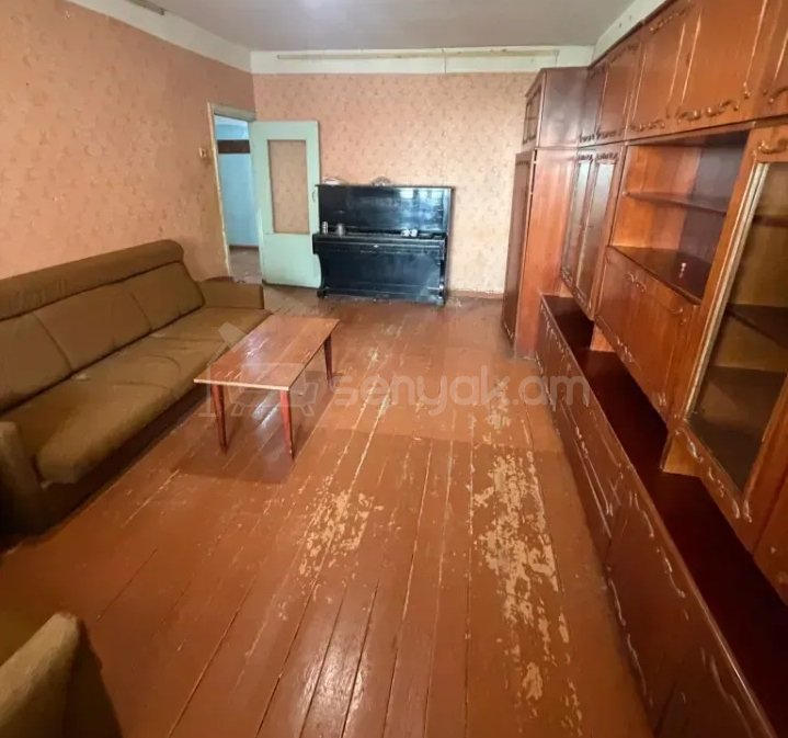 3 Սենյականոց Բնակարան, 77քմ, 5/5 հարկ, Պետական Վիճակում