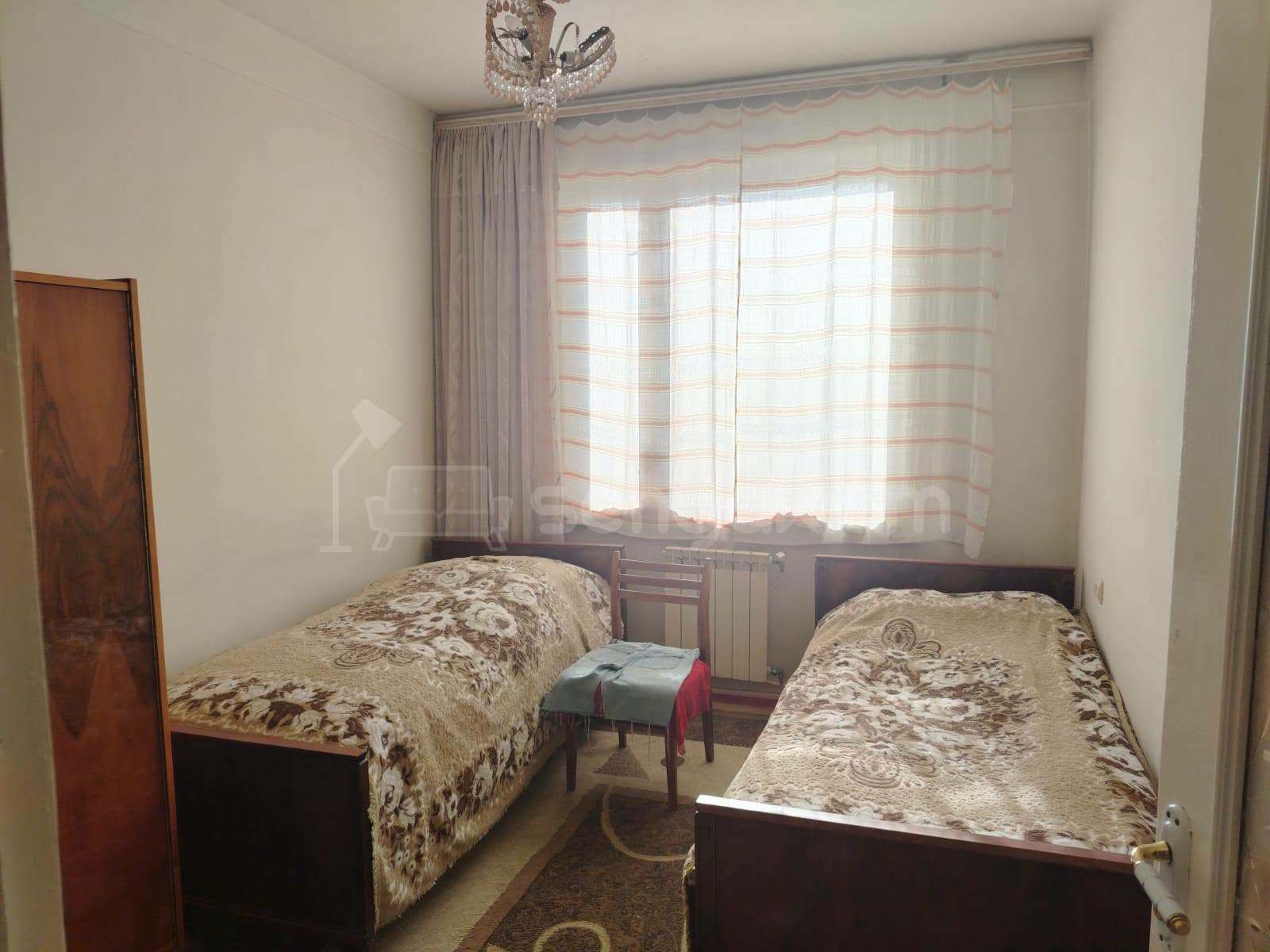 3 Սենյականոց Բնակարան, 80քմ, 5/9 հարկ, Նորմալ Վիճակում