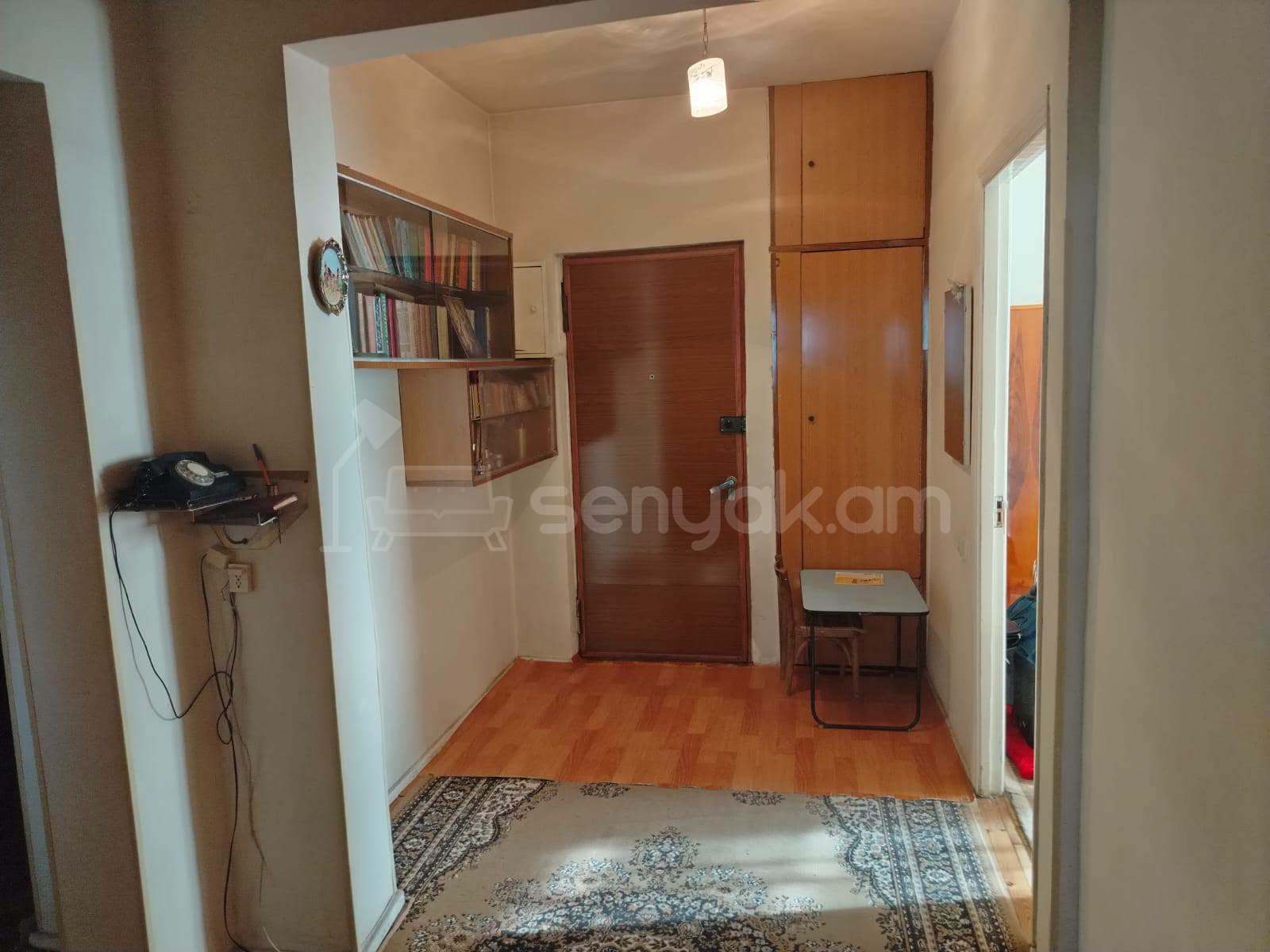3 Սենյականոց Բնակարան, 80քմ, 5/9 հարկ, Նորմալ Վիճակում