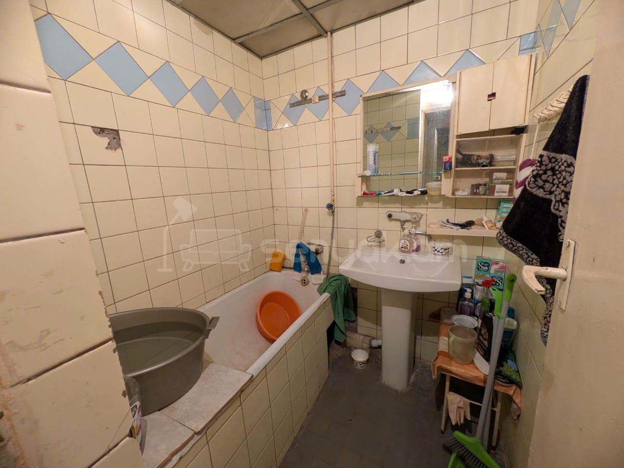 3 Սենյականոց Բնակարան, 95քմ, 13/13 հարկ, Պետական Վիճակում