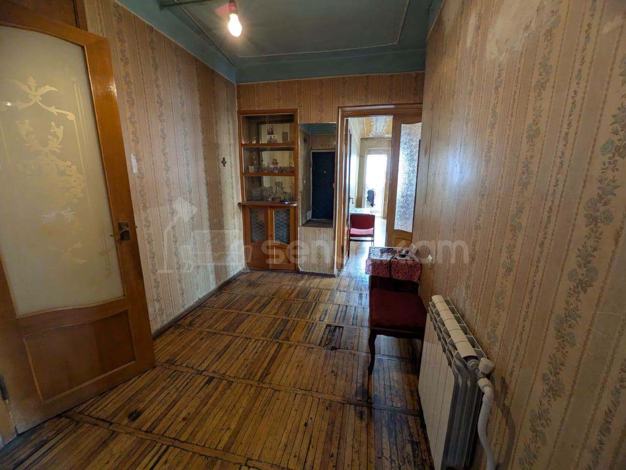 3 Սենյականոց Բնակարան, 95քմ, 13/13 հարկ, Պետական Վիճակում