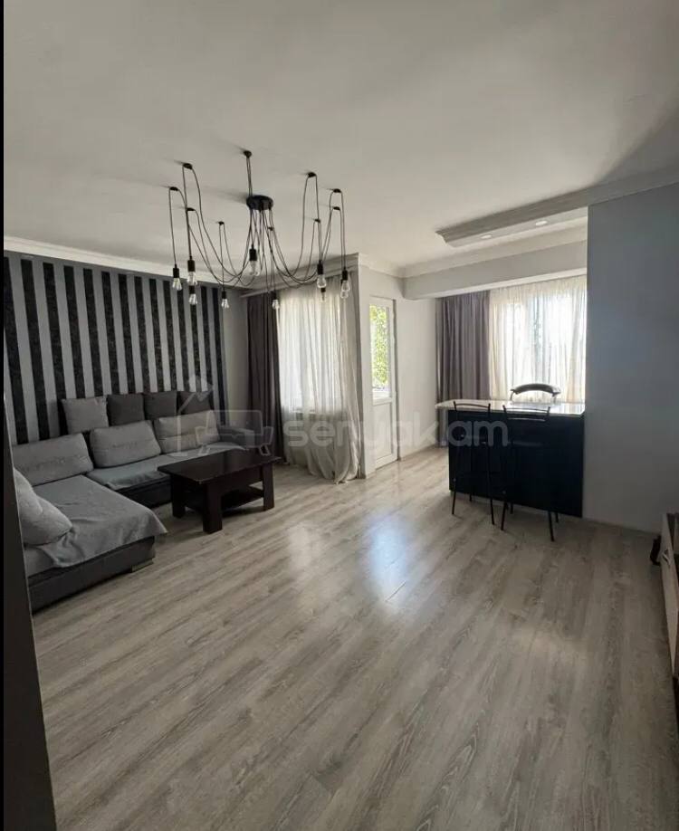3 Սենյականոց Բնակարան, 72քմ, 3/9 հարկ, Կապիտալ Վերանորոգված