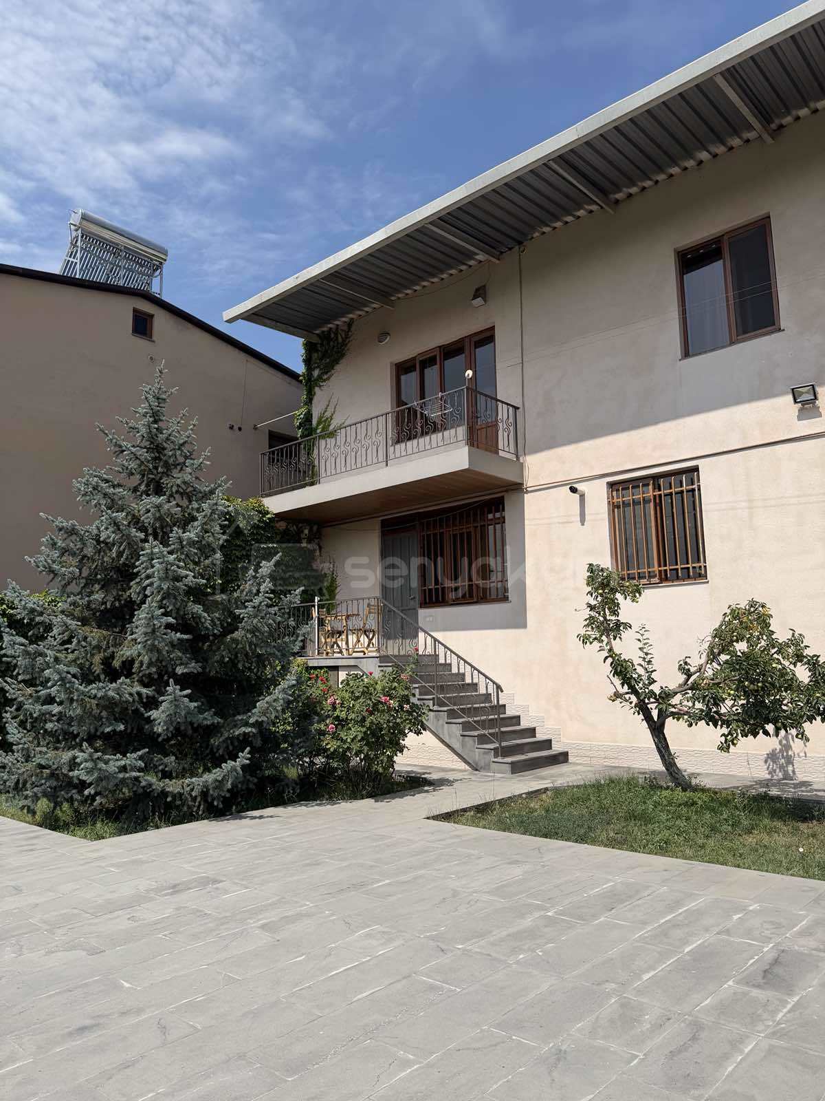 6 Սենյականոց Սեփական Տուն, 224քմ, Նորմալ Վիճակում