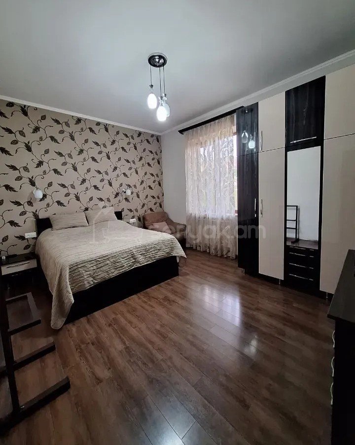 6 Սենյականոց Սեփական Տուն, 224քմ, Նորմալ Վիճակում