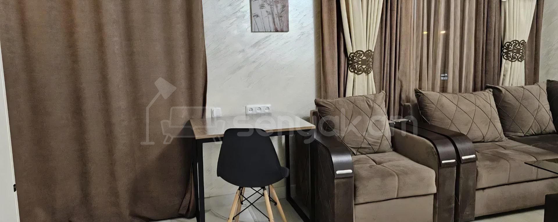 1 Սենյականոց Բնակարան Քարե Շենքում, 32քմ, 4/5 հարկ, Կապիտալ Վերանորոգված, Կահավորված