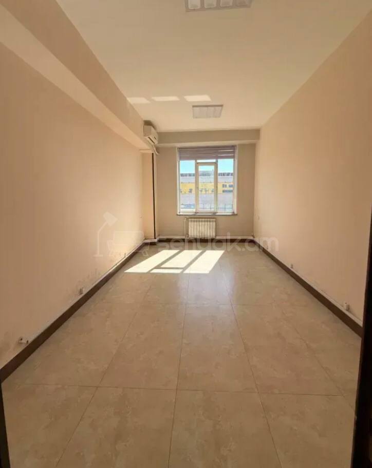 Օֆիսային Տարածք, 200քմ, Կապիտալ Վերանորոգված