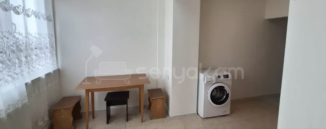 3 Սենյականոց Բնակարան Քարե Շենքում, 77քմ, 2/4 հարկ, Կապիտալ Վերանորոգված, Կահավորված, Արևկող