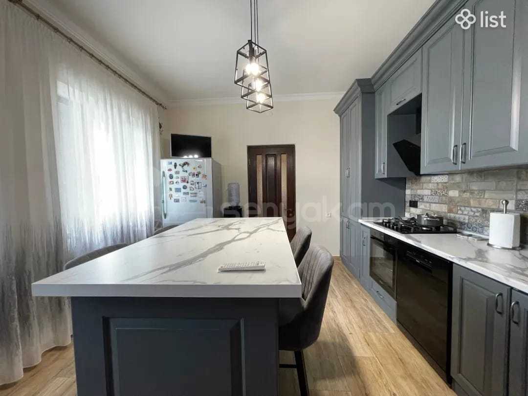 4 Սենյականոց Սեփական Տուն, 200քմ, Կապիտալ Վերանորոգված, Ավտոտնակով