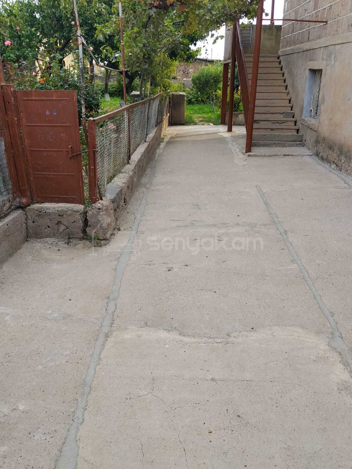 3 Սենյականոց Սեփական Տուն, 281քմ, Կապիտալ Վերանորոգված