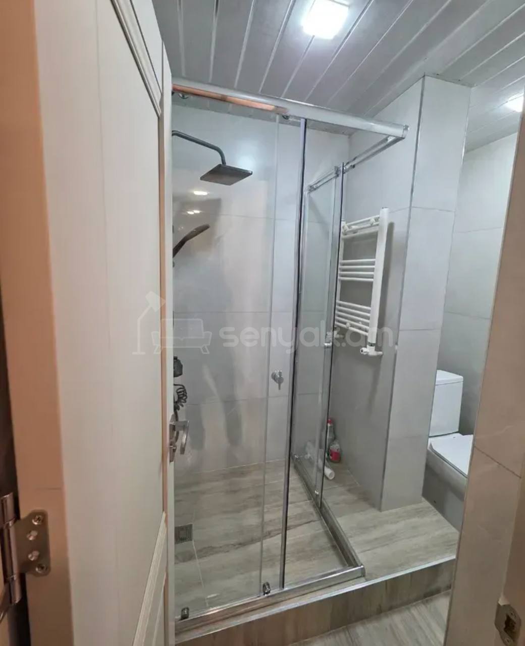 3 Սենյականոց Բնակարան Քարե Շենքում, 60քմ, 2/5 հարկ, Կապիտալ Վերանորոգված