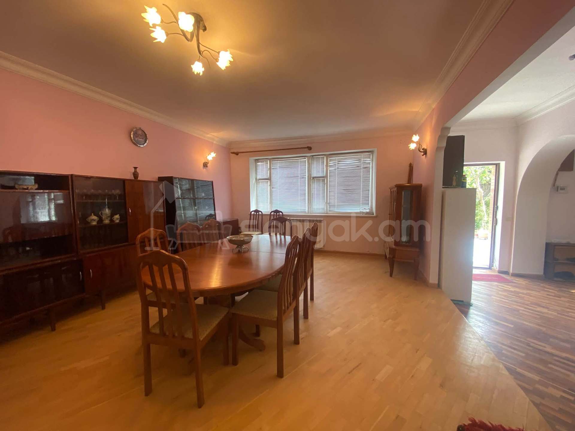 4 Սենյականոց Սեփական Տուն, 750քմ, Նորմալ Վիճակում