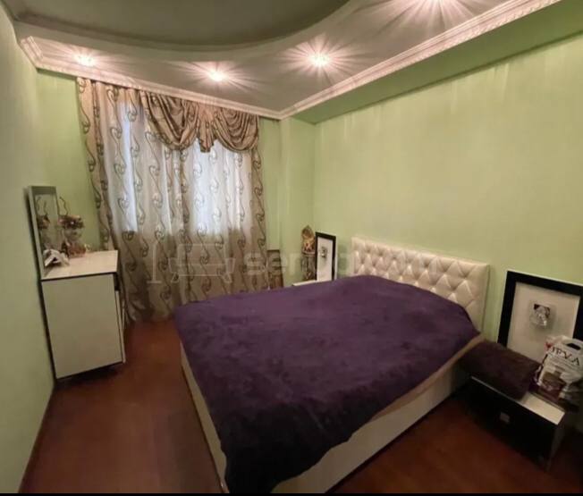 3 Սենյականոց Բնակարան Քարե Շենքում, 92քմ, 1/3 հարկ, Կապիտալ Վերանորոգված, Կահավորված