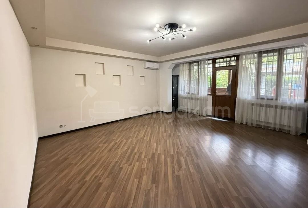 3 Սենյականոց Բնակարան, 74քմ, 1/9 հարկ, Կապիտալ Վերանորոգված