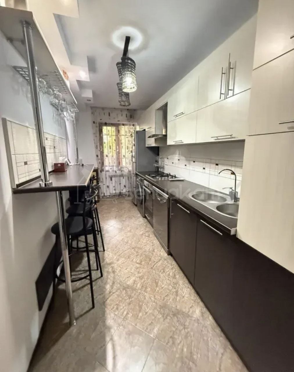 3 Սենյականոց Բնակարան, 74քմ, 1/9 հարկ, Կապիտալ Վերանորոգված