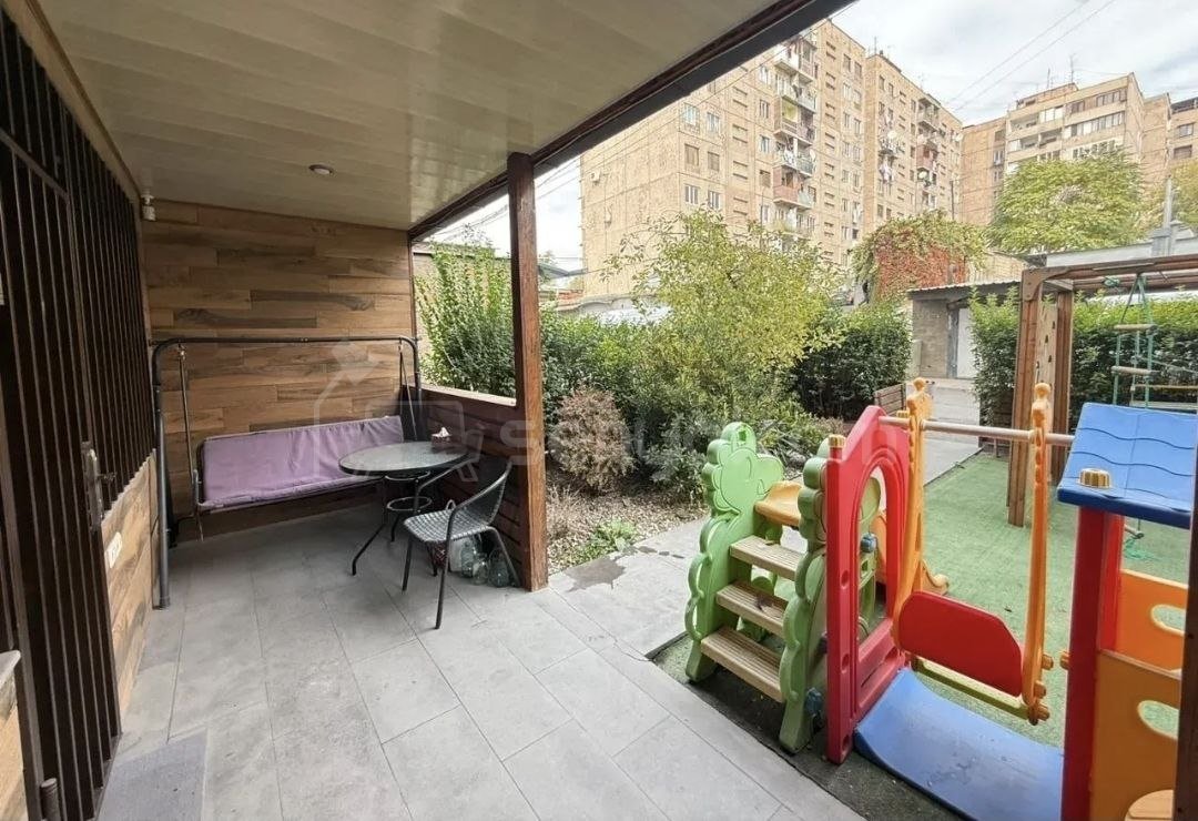 3 Սենյականոց Բնակարան, 74քմ, 1/9 հարկ, Կապիտալ Վերանորոգված