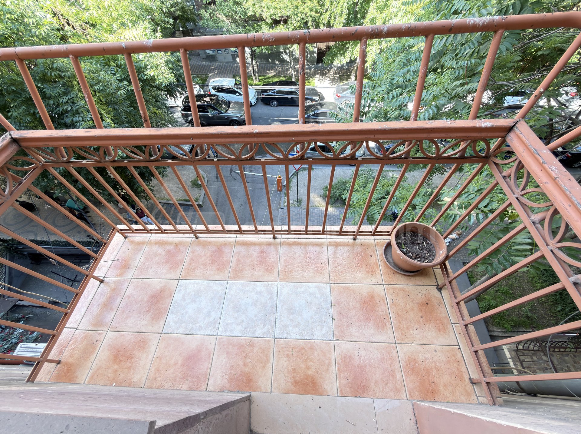 3 Սենյականոց Բնակարան Քարե Շենքում, 109քմ, 4/5 հարկ, Կապիտալ Վերանորոգված, Կահավորված, Արևկող