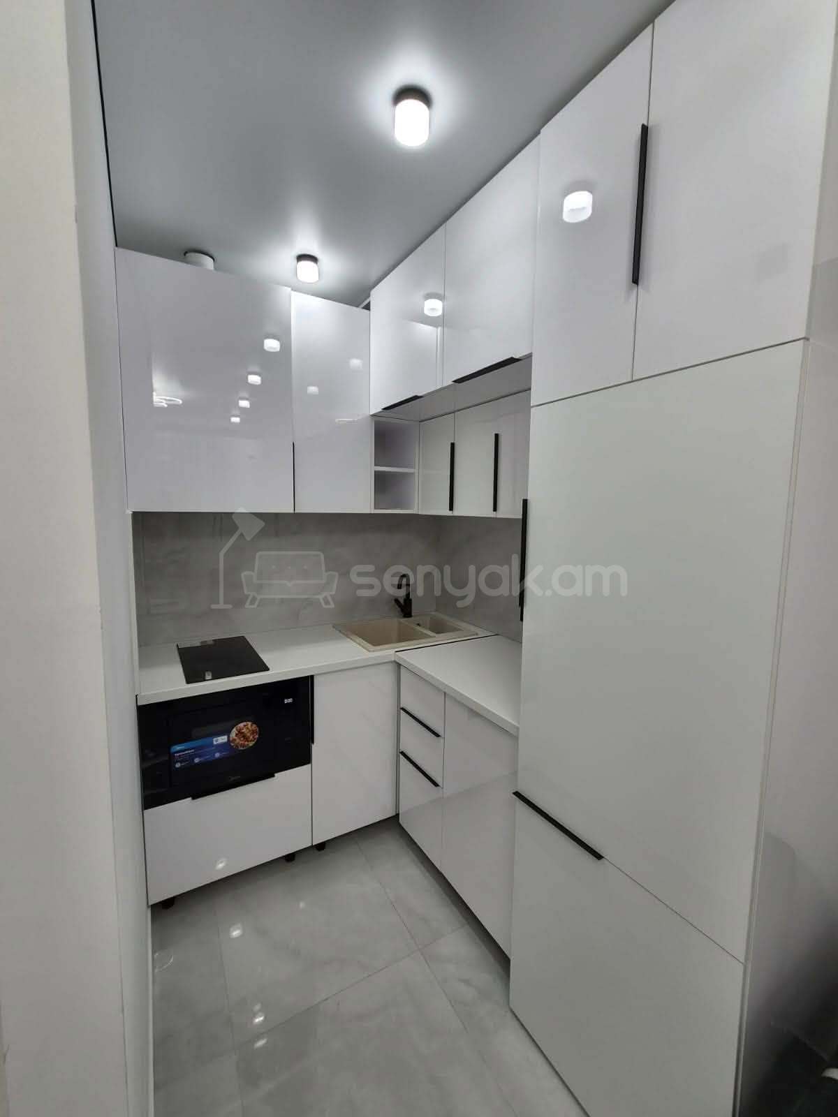 2 Սենյականոց Բնակարան, 36քմ, 12/13 հարկ, Կապիտալ Վերանորոգված