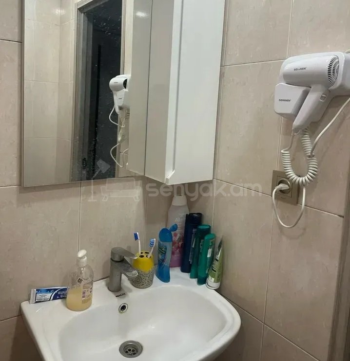 3 Սենյականոց Բնակարան, 64քմ, 1/14 հարկ, Կապիտալ Վերանորոգված
