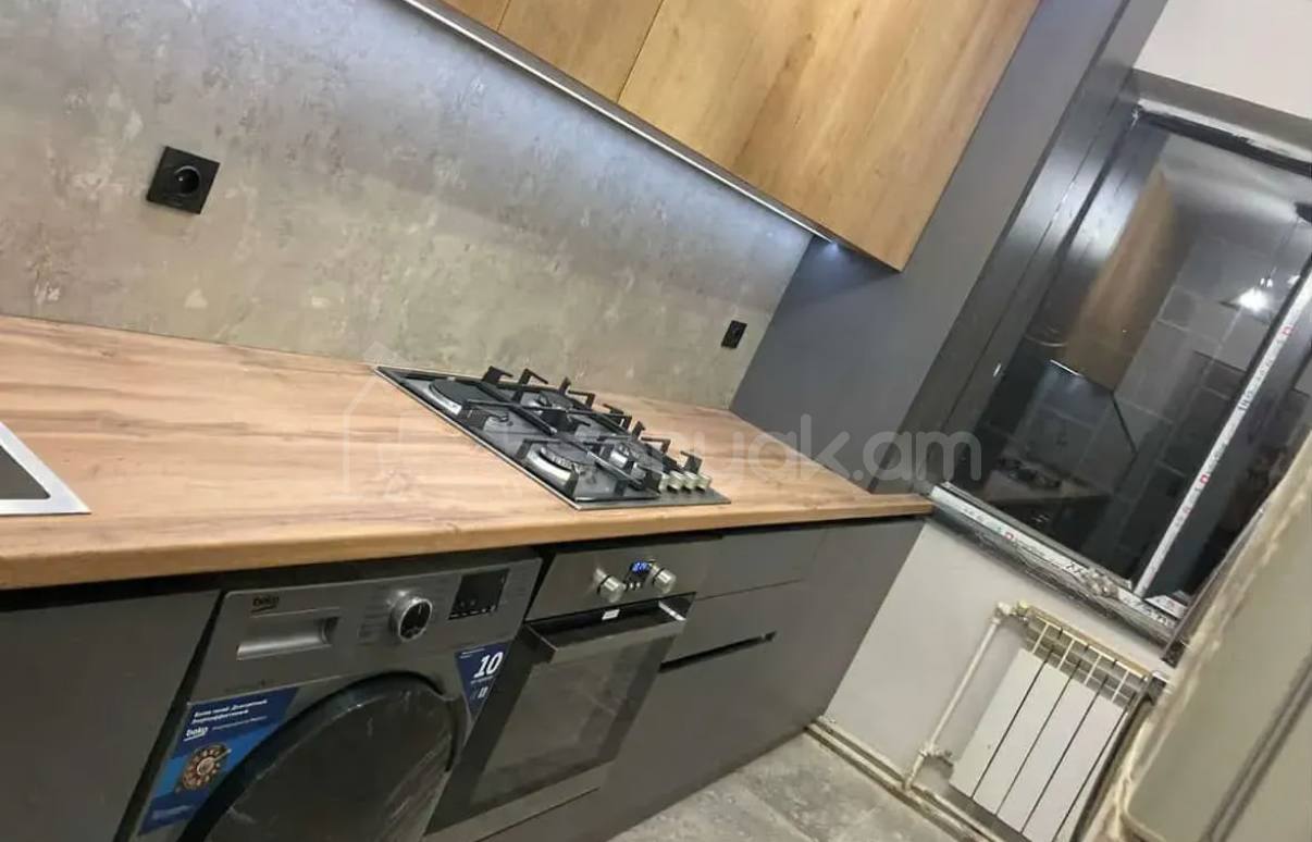 3 Սենյականոց Բնակարան, 64քմ, 1/14 հարկ, Կապիտալ Վերանորոգված