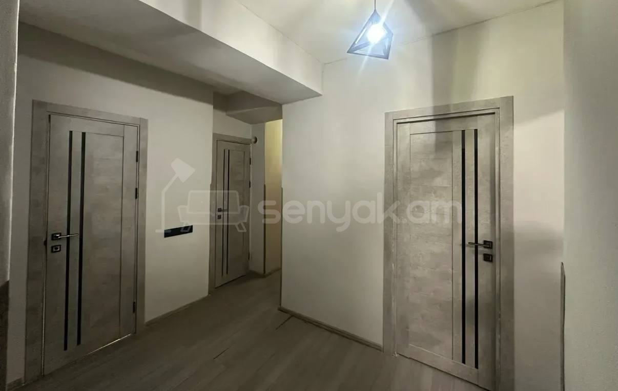 3 Սենյականոց Բնակարան, 64քմ, 1/14 հարկ, Կապիտալ Վերանորոգված