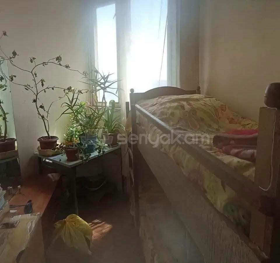 1 Սենյականոց Բնակարան, 43քմ, 10/16 հարկ, Պետական Վիճակում