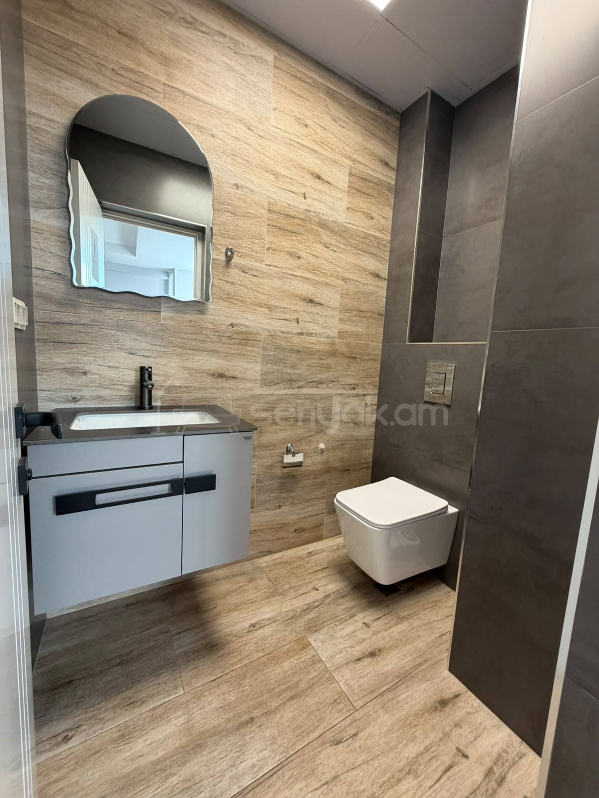 Օֆիսային Տարածք, 250քմ, Կապիտալ Վերանորոգված