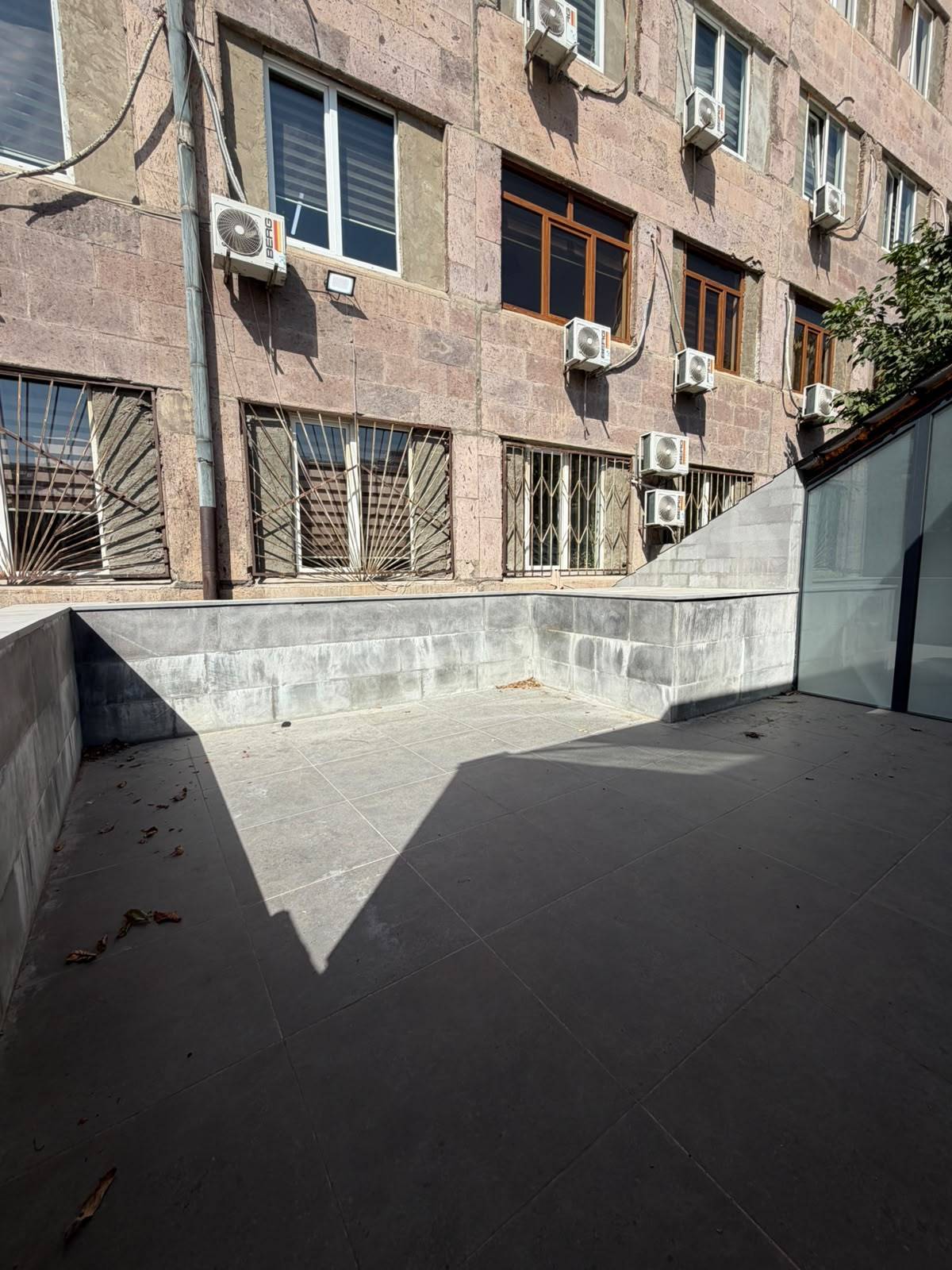 Օֆիսային Տարածք, 250քմ, Կապիտալ Վերանորոգված