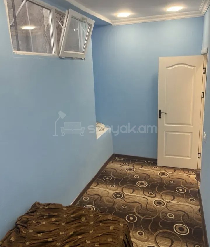 3 Սենյականոց Բնակարան Քարե Շենքում, 68քմ, 1/1 հարկ, Կապիտալ Վերանորոգված, Կահավորված