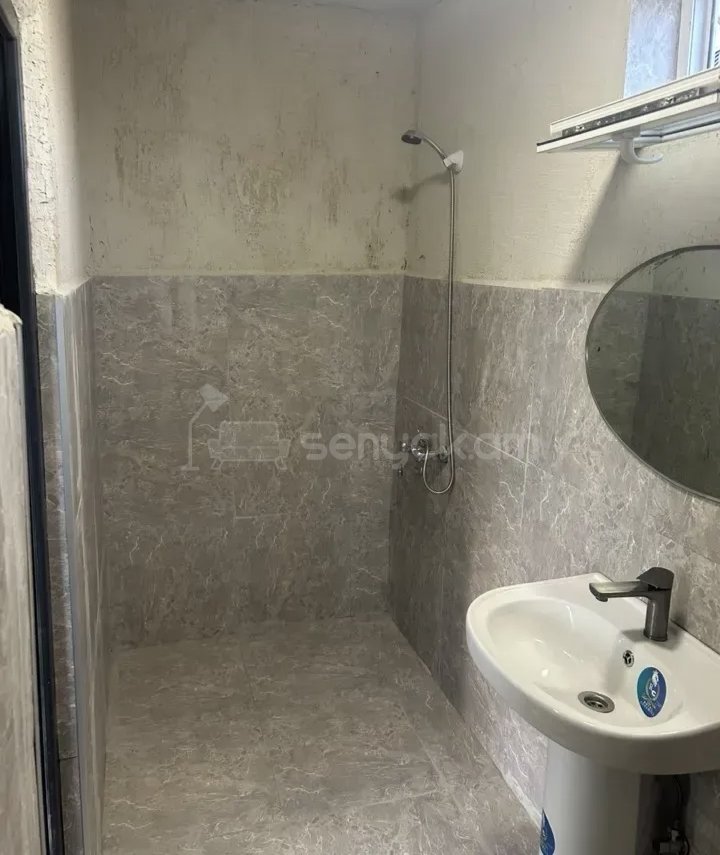 3 Սենյականոց Բնակարան Քարե Շենքում, 68քմ, 1/1 հարկ, Կապիտալ Վերանորոգված, Կահավորված