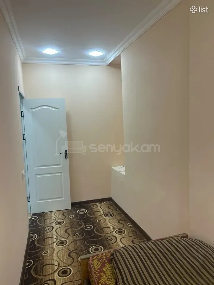 3 Սենյականոց Բնակարան Քարե Շենքում, 68քմ, 1/1 հարկ, Կապիտալ Վերանորոգված, Կահավորված