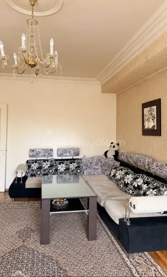 2 Սենյականոց Բնակարան Քարե Շենքում, 58քմ, 4/9 հարկ, Նորմալ Վիճակում, Կահավորված