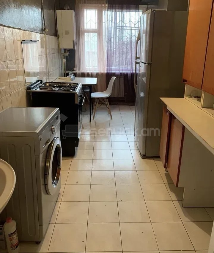 2 Սենյականոց Բնակարան Քարե Շենքում, 58քմ, 4/9 հարկ, Նորմալ Վիճակում, Կահավորված