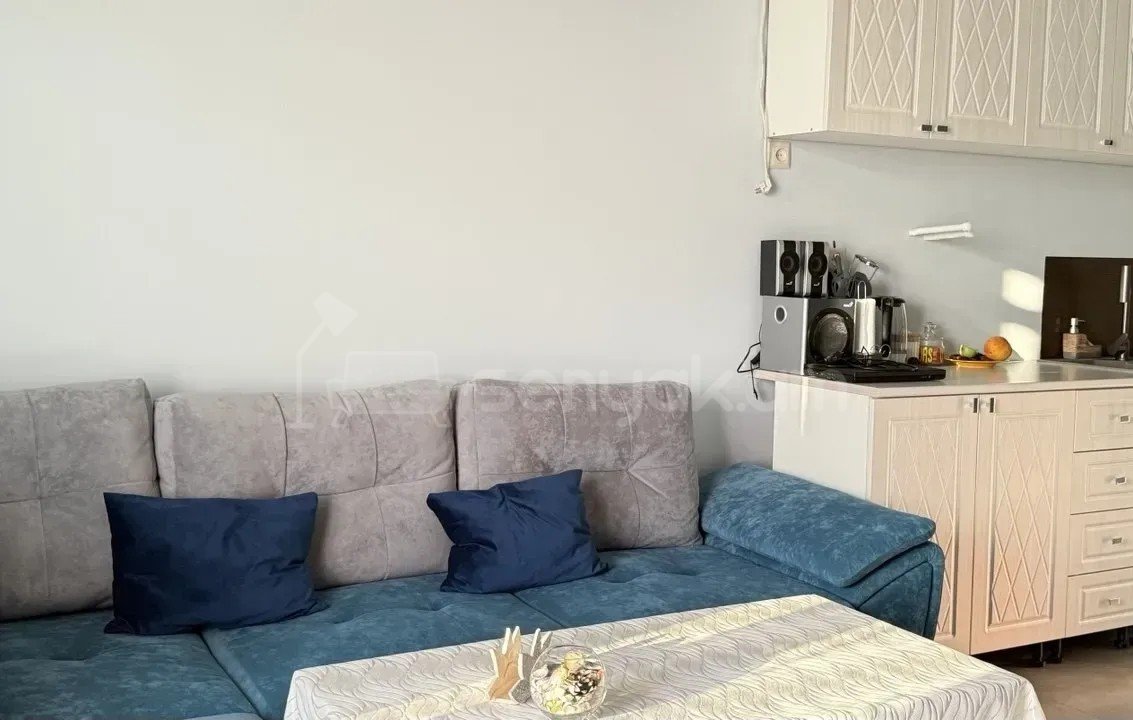 2 Սենյականոց Բնակարան Քարե Շենքում, 50քմ, 2/4 հարկ, Կապիտալ Վերանորոգված