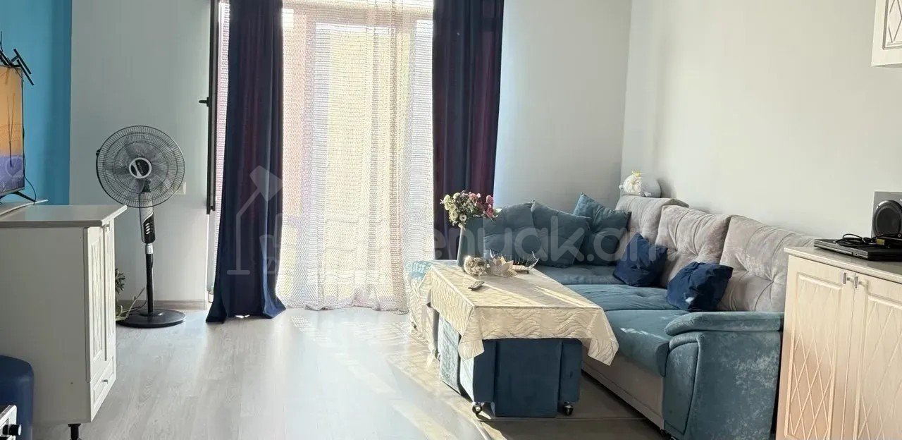 2 Սենյականոց Բնակարան Քարե Շենքում, 50քմ, 2/4 հարկ, Կապիտալ Վերանորոգված