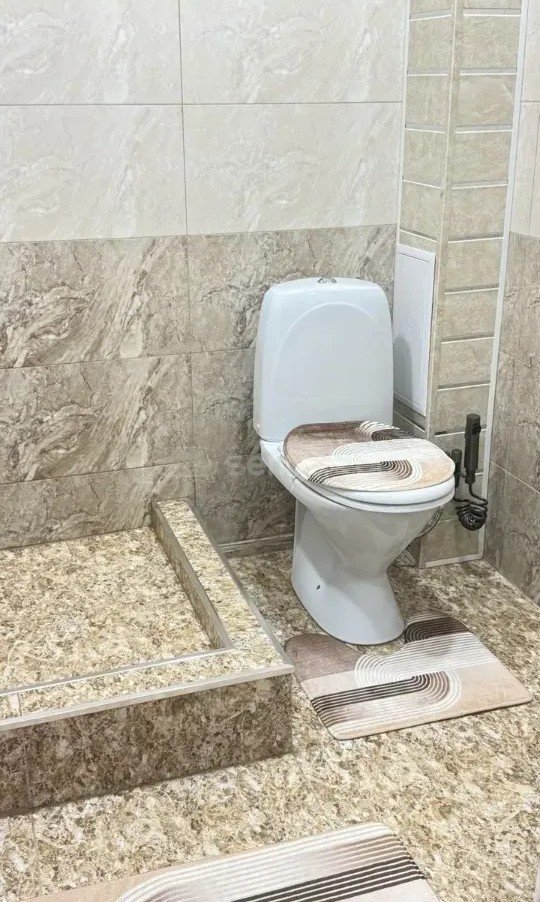 2 Սենյականոց Բնակարան Քարե Շենքում, 50քմ, 2/4 հարկ, Կապիտալ Վերանորոգված