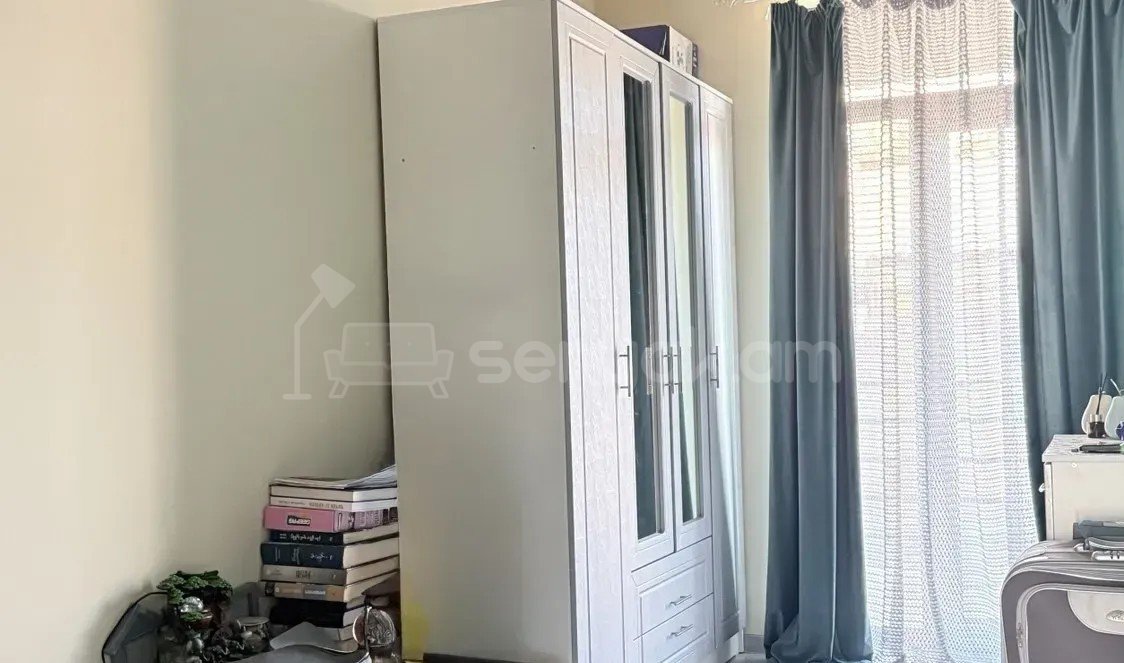 2 Սենյականոց Բնակարան Քարե Շենքում, 50քմ, 2/4 հարկ, Կապիտալ Վերանորոգված
