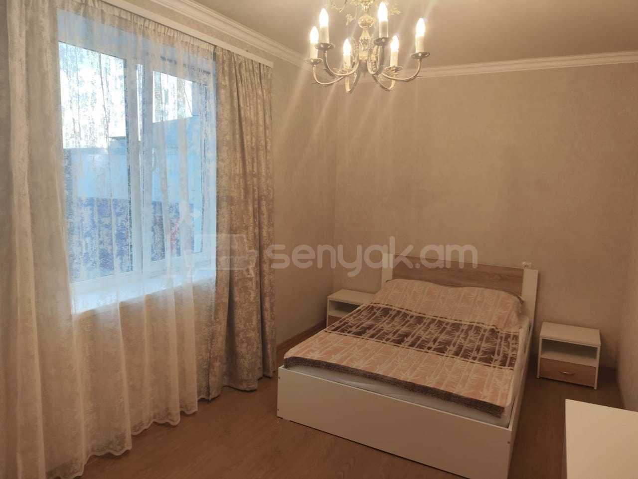 3 Սենյականոց Բնակարան Քարե Շենքում, 75քմ, 5/5 հարկ, Դիզայներական Վերանորոգված