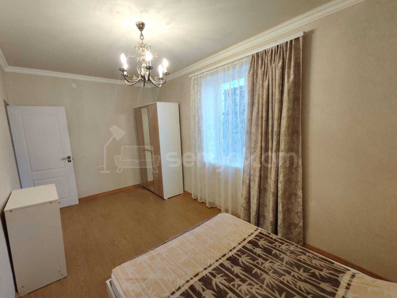 3 Սենյականոց Բնակարան Քարե Շենքում, 75քմ, 5/5 հարկ, Դիզայներական Վերանորոգված