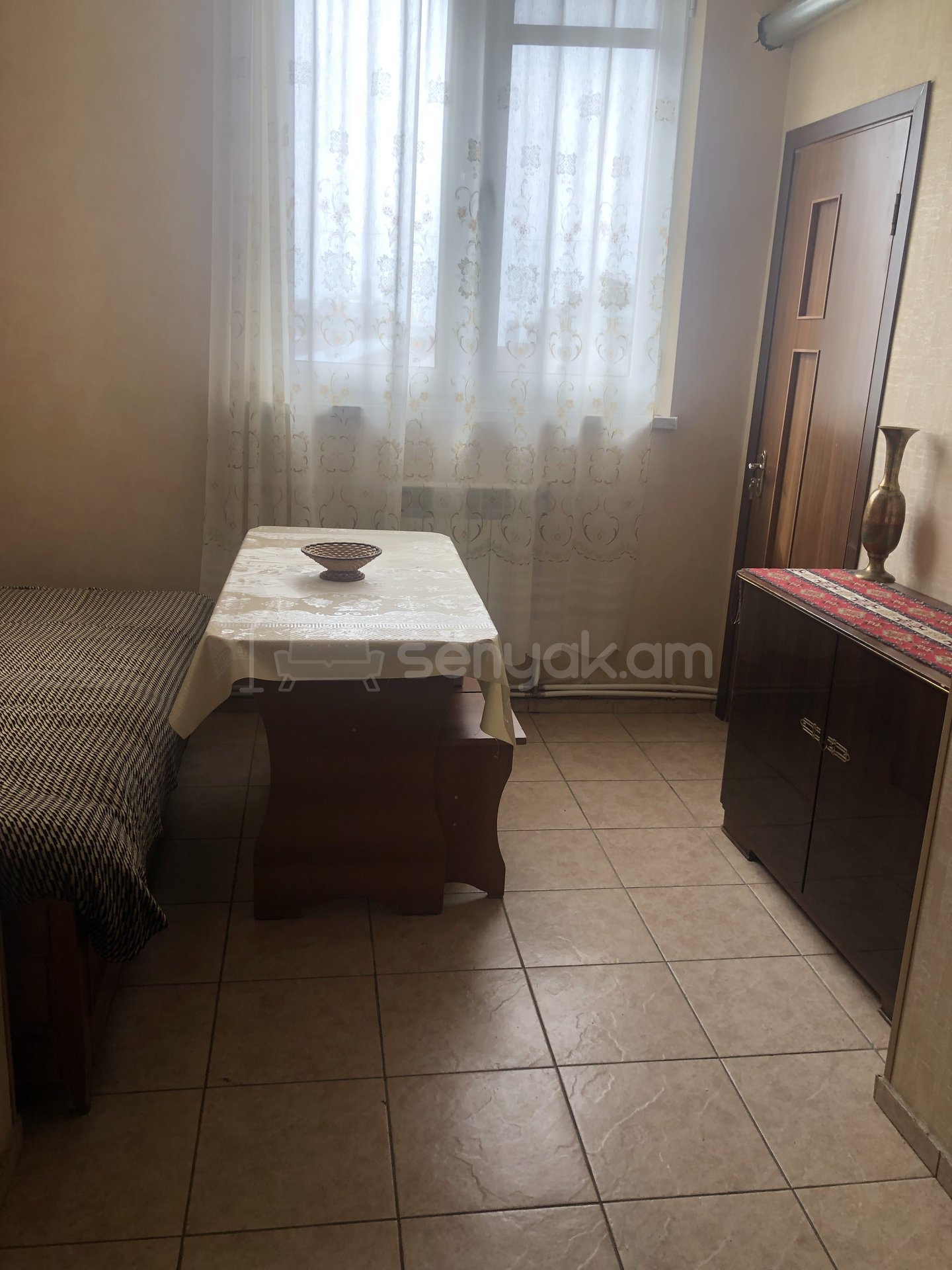 2 Սենյականոց Բնակարան Քարե Շենքում, 50քմ, 6/6 հարկ, Կապիտալ Վերանորոգված, Կահավորված, Արևկող