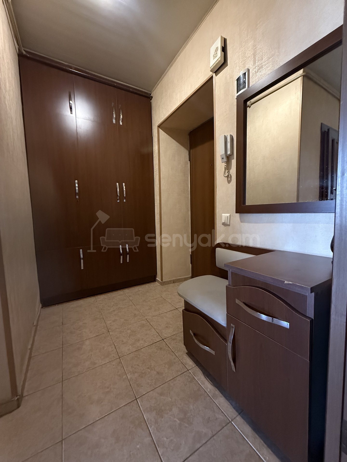 2 Սենյականոց Բնակարան Քարե Շենքում, 50քմ, 6/6 հարկ, Կապիտալ Վերանորոգված, Կահավորված, Արևկող