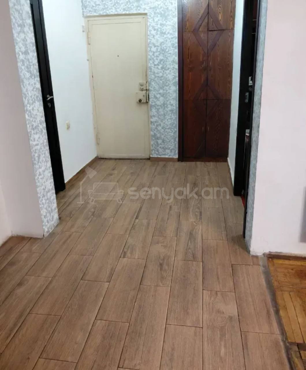 3 Սենյականոց Բնակարան, 80քմ, 1/9 հարկ, Նորմալ Վիճակում