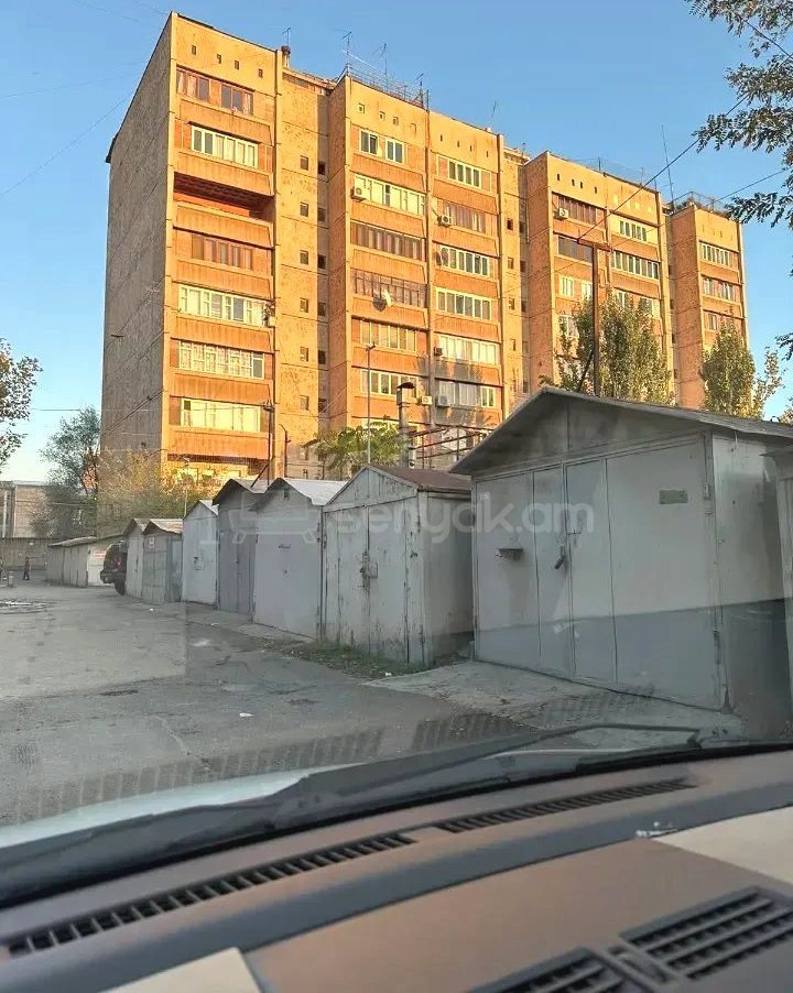 2 Սենյականոց Բնակարան, 82քմ, 4/9 հարկ, Պետական Վիճակում