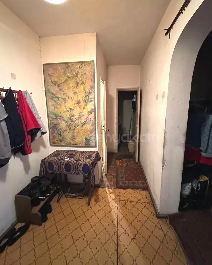 2 Սենյականոց Բնակարան, 82քմ, 4/9 հարկ, Պետական Վիճակում