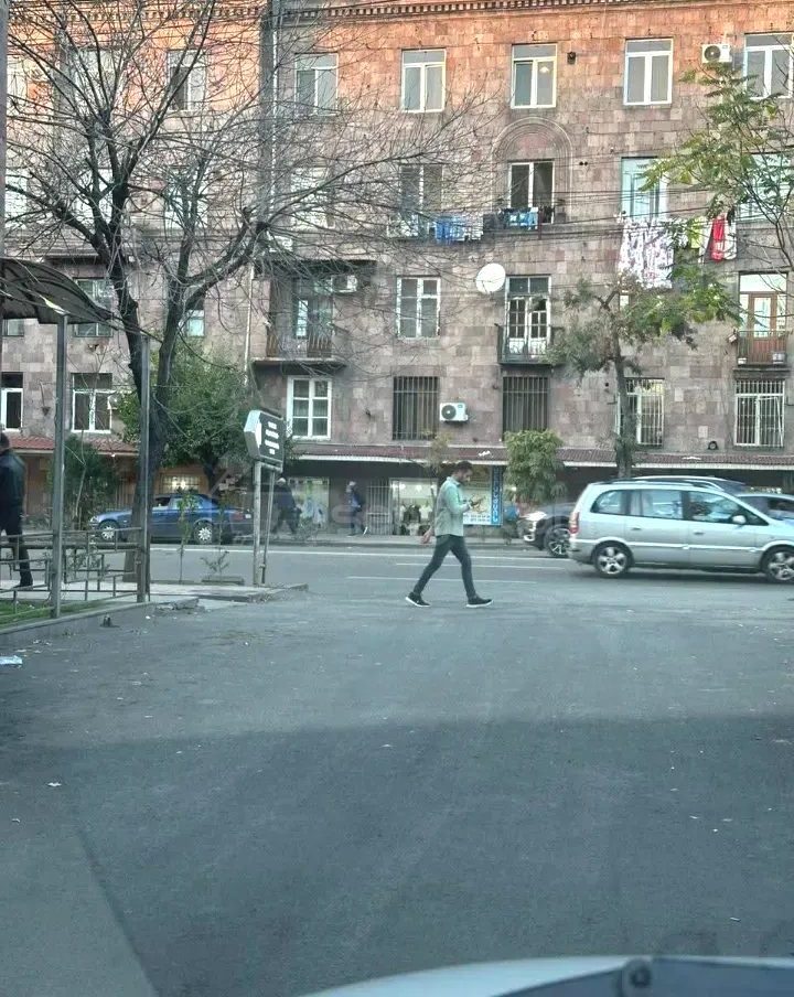 2 Սենյականոց Բնակարան, 82քմ, 4/9 հարկ, Պետական Վիճակում